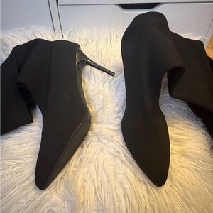Elegant Black Ankle Boots